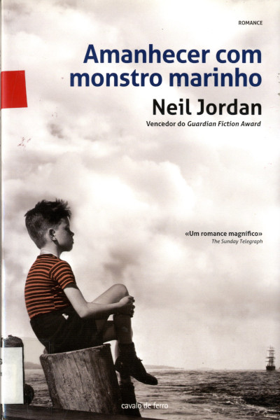 Amanhecer com monstro marinho